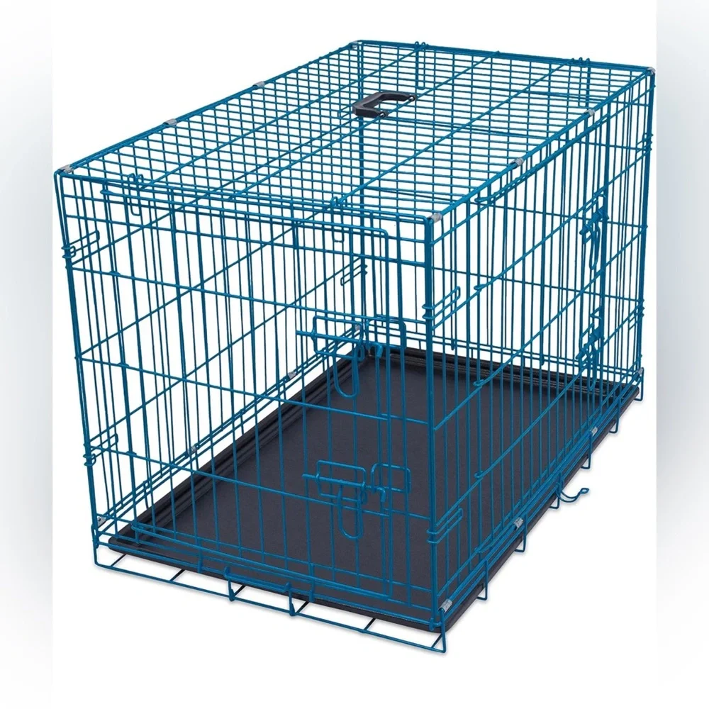 Foldable small pet cage , used but still in great condition (blue color )